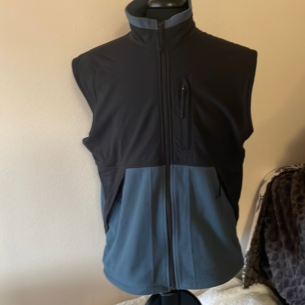REI Vest Size Large